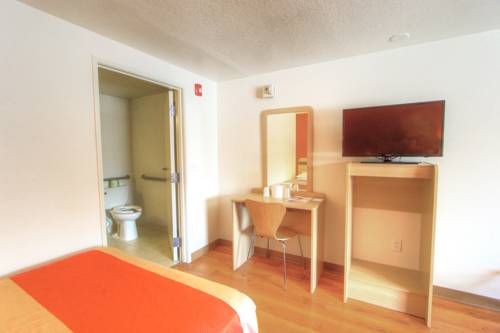 Imagen de la habitación del Hotel Howard Johnson By Wyndham Harrisonburg. Foto 11