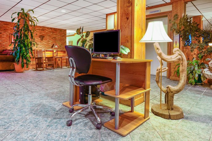 Imagen de los interiores del Hotel Howard Johnson By Wyndham Helena. Foto 11