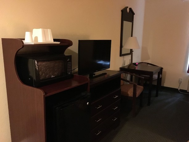 Imagen de la habitación del Hotel Howard Johnson By Wyndham Houma. Foto 17