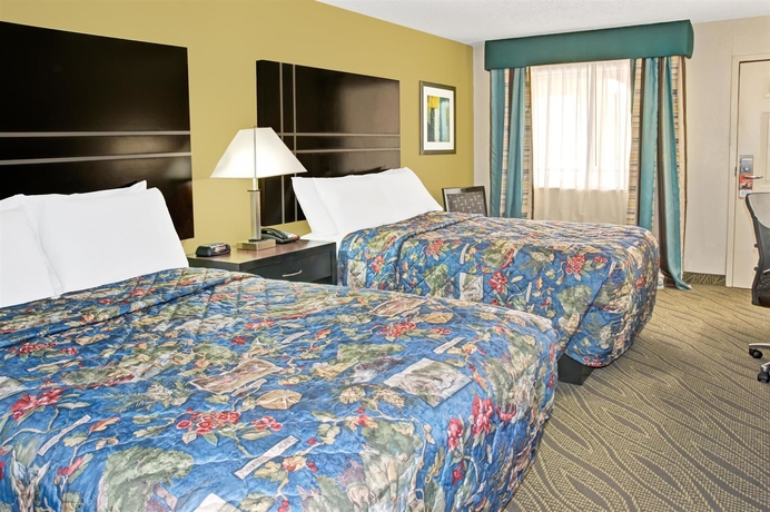 Imagen de la habitación del Hotel Howard Johnson By Wyndham Houston Heights/downtown. Foto 8