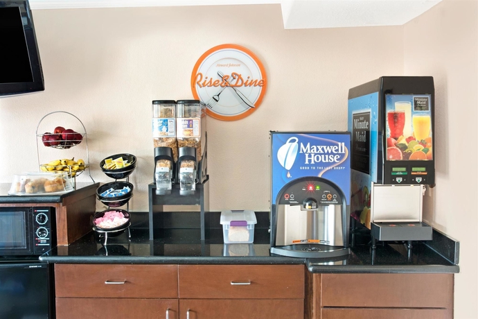 Imagen del bar/restaurante del Hotel Howard Johnson By Wyndham Houston Heights/downtown. Foto 4