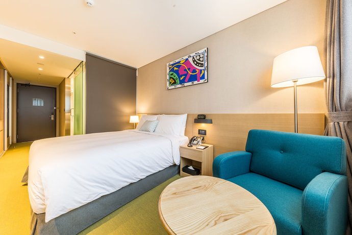 Imagen de la habitación del Hotel Howard Johnson By Wyndham Incheon Airport. Foto 3