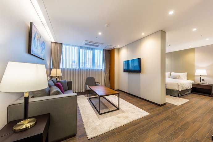 Imagen de la habitación del Hotel Howard Johnson By Wyndham Incheon Airport. Foto 13