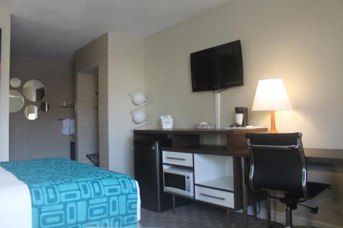 Imagen de la habitación del Hotel Howard Johnson By Wyndham Kingston. Foto 11