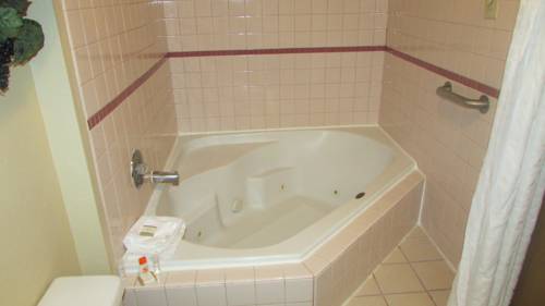 Imagen de la habitación del Hotel Howard Johnson By Wyndham Leavenworth. Foto 5