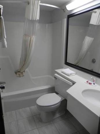 Imagen de la habitación del Hotel Howard Johnson By Wyndham Lexington. Foto 13