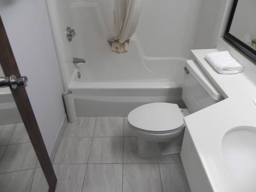 Imagen de la habitación del Hotel Howard Johnson By Wyndham Lexington. Foto 15