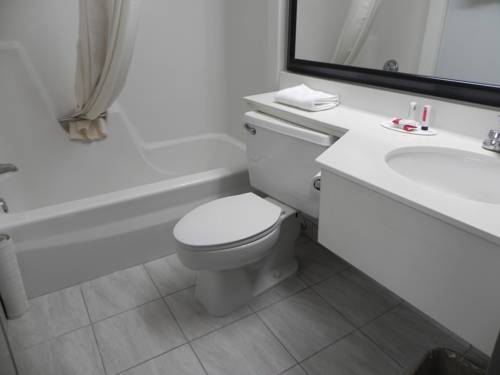 Imagen de la habitación del Hotel Howard Johnson By Wyndham Lexington. Foto 16