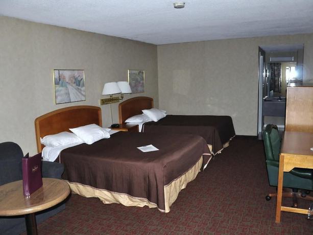 Imagen de la habitación del Hotel Howard Johnson By Wyndham Niagara Falls. Foto 3