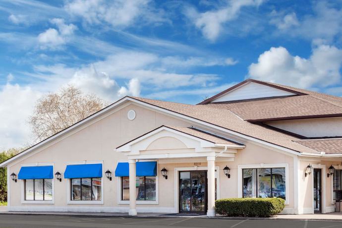 Imagen general del Hotel Howard Johnson By Wyndham Niagara Falls. Foto 1