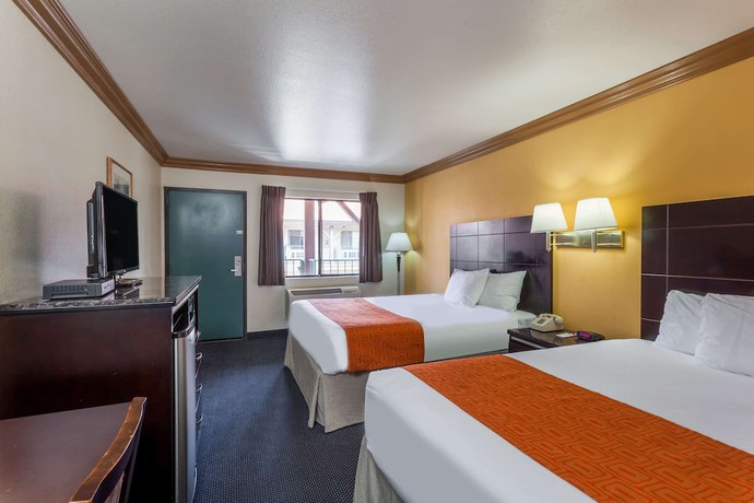 Imagen de la habitación del Hotel Howard Johnson By Wyndham Norco. Foto 4