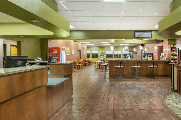 Imagen de los interiores del Hotel Howard Johnson By Wyndham Ocala Fl I-75. Foto 13