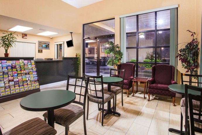 Imagen de los interiores del Hotel Howard Johnson By Wyndham Panama City. Foto 14