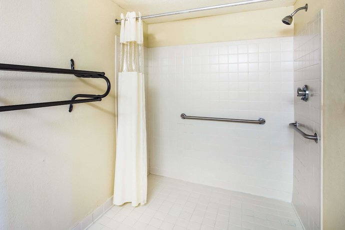 Imagen de la habitación del Hotel Howard Johnson By Wyndham Panama City. Foto 9