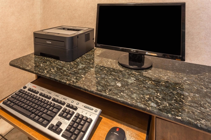 Imagen de los interiores del Hotel Howard Johnson By Wyndham Phoenix Airport/downtown Area. Foto 14