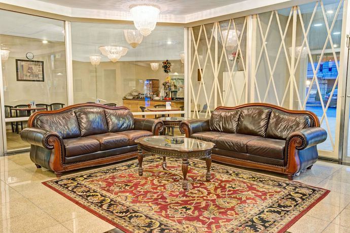 Imagen de los interiores del Hotel Howard Johnson By Wyndham Pikesville. Foto 14