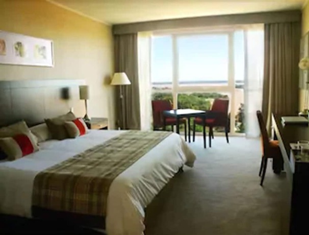 Imagen de la habitación del Hotel Howard Johnson By Wyndham Plaza Mayorazgo. Foto 5