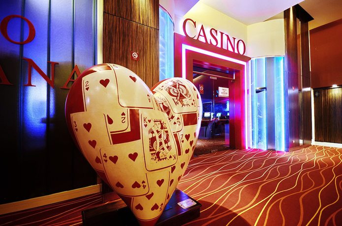 Imagen de los interiores del Hotel Howard Johnson By Wyndham Plaza Mayorazgo. Foto 13