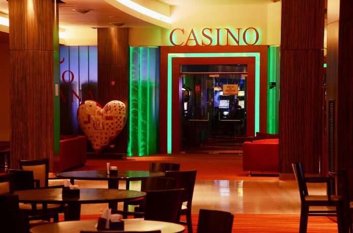 Imagen de los interiores del Hotel Howard Johnson By Wyndham Plaza Mayorazgo. Foto 14