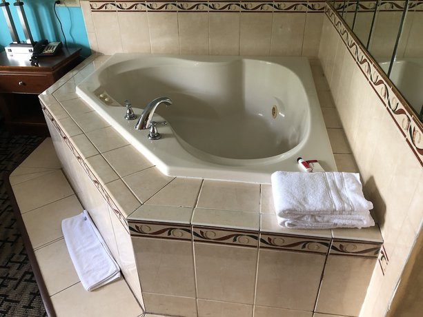 Imagen de la habitación del Hotel Howard Johnson By Wyndham Rocky Hill. Foto 15