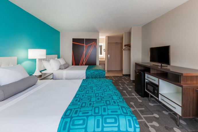 Imagen de la habitación del Hotel Howard Johnson By Wyndham Romulus Detroit Metro Airport. Foto 5