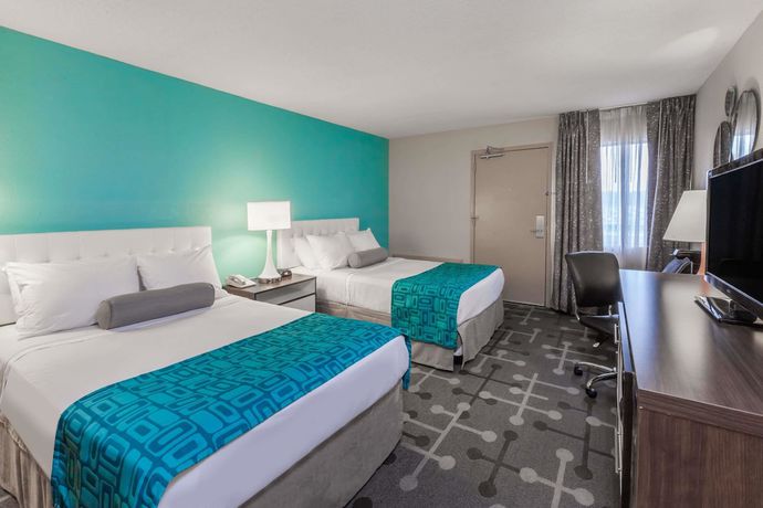 Imagen de la habitación del Hotel Howard Johnson By Wyndham Romulus Detroit Metro Airport. Foto 6