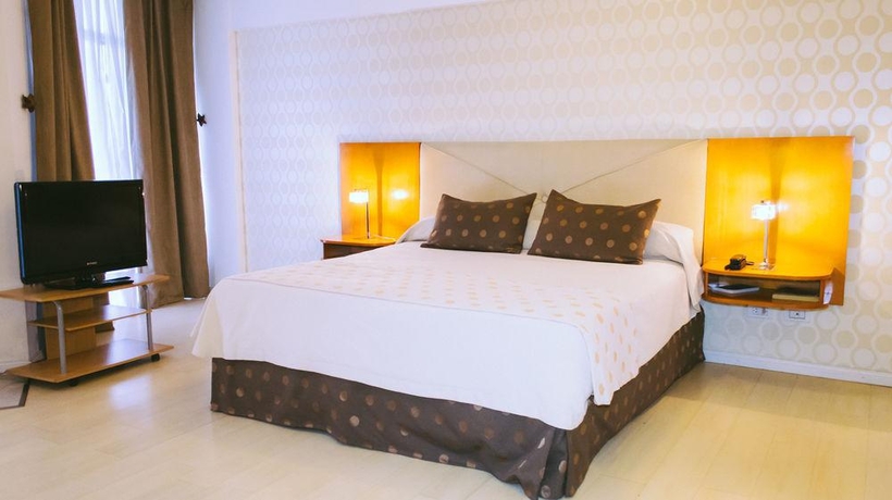 Imagen de la habitación del Hotel Howard Johnson By Wyndham Rosario. Foto 12