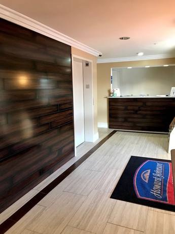 Imagen de los interiores del Hotel Howard Johnson By Wyndham Salinas. Foto 14