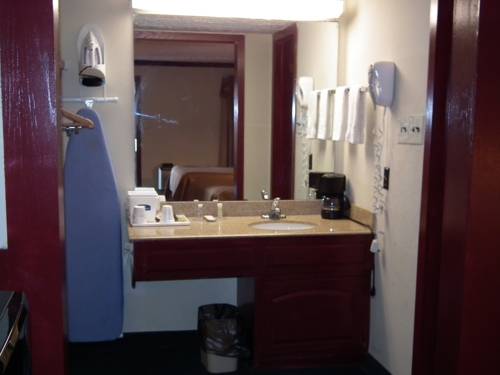 Imagen de la habitación del Hotel Howard Johnson By Wyndham San Marcos. Foto 16