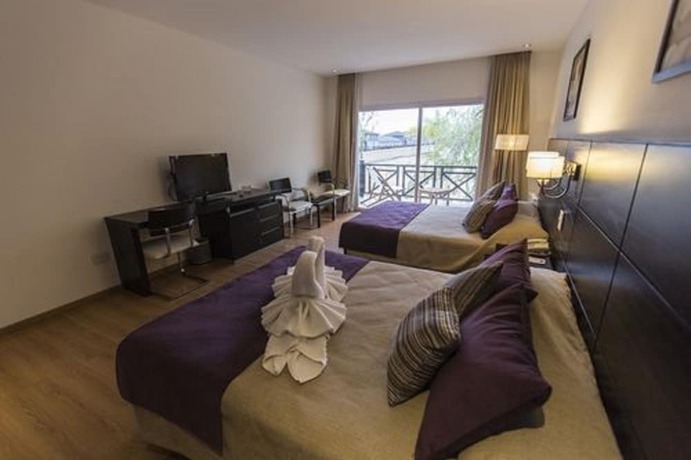 Imagen de la habitación del Hotel Howard Johnson By Wyndham San Pedro Resort and Marina. Foto 5