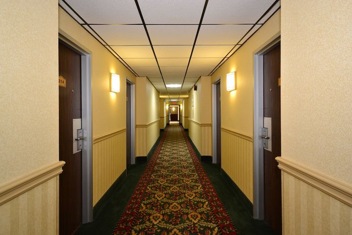 Imagen de los interiores del Hotel Howard Johnson By Wyndham Saugerties. Foto 19