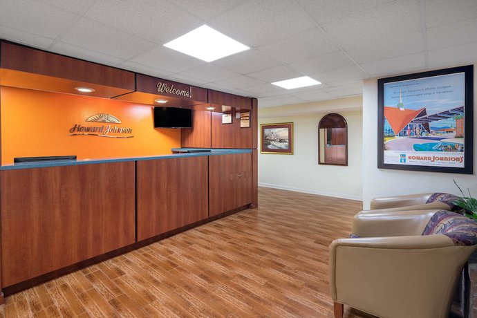 Imagen de los interiores del Hotel Howard Johnson By Wyndham Savannah Ga. Foto 20
