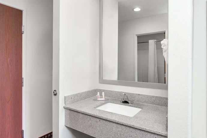 Imagen de la habitación del Hotel Howard Johnson By Wyndham Scott Lafayette. Foto 7