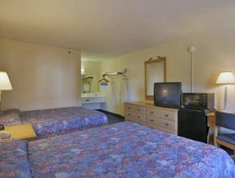 Imagen de la habitación del Hotel Howard Johnson By Wyndham Staunton. Foto 3