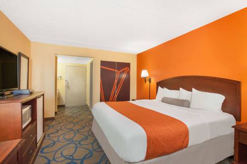 Imagen de la habitación del Hotel Howard Johnson By Wyndham Suffern. Foto 4