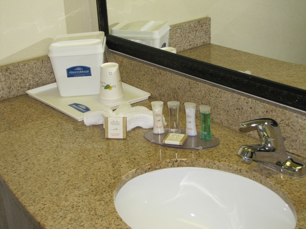 Imagen de la habitación del Hotel Howard Johnson By Wyndham Tallahassee. Foto 7