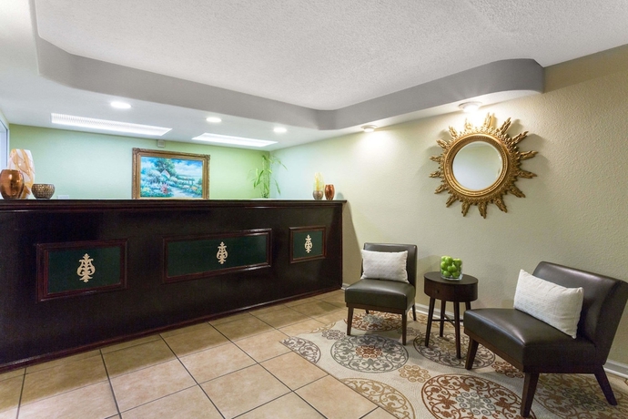 Imagen de los interiores del Hotel Howard Johnson By Wyndham Tallahassee. Foto 16