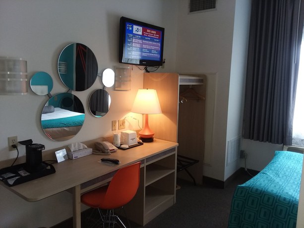 Imagen de la habitación del Hotel Howard Johnson By Wyndham Tifton Ga I-75. Foto 6