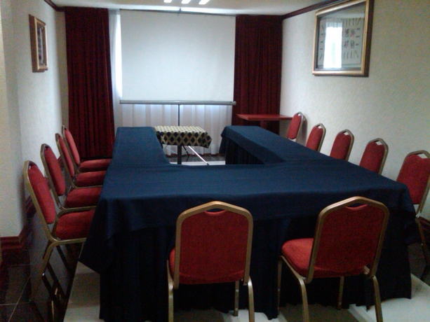 Imagen de los interiores del Hotel Howard Johnson By Wyndham Toluca. Foto 9