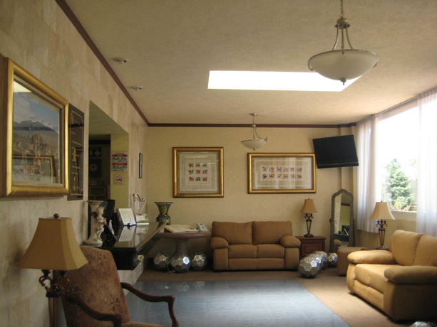 Imagen de los interiores del Hotel Howard Johnson By Wyndham Toluca. Foto 14