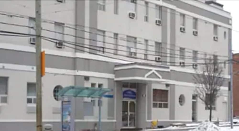 Imagen general del Hotel Howard Johnson By Wyndham Toronto Downtown West. Foto 3