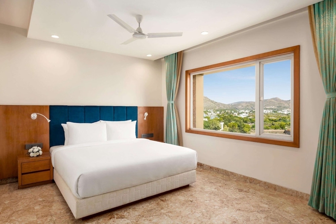 Imagen de la habitación del Hotel Howard Johnson By Wyndham Udaipur Roop Nagar. Foto 5