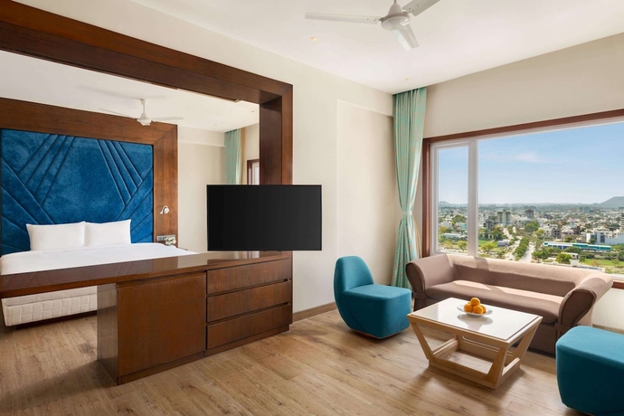 Imagen de la habitación del Hotel Howard Johnson By Wyndham Udaipur Roop Nagar. Foto 11