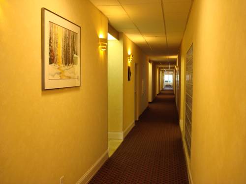 Imagen de la habitación del Hotel Howard Johnson By Wyndham Vancouver & Suites. Foto 3