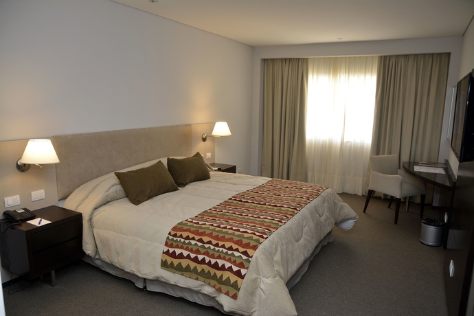 Imagen de la habitación del Hotel Howard Johnson By Wyndham Villa Carlos Paz. Foto 5