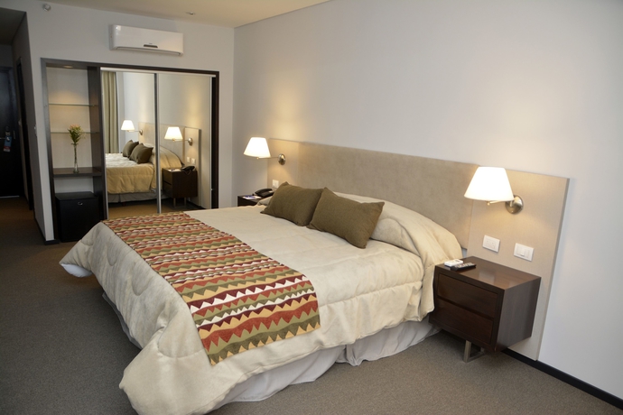 Imagen de la habitación del Hotel Howard Johnson By Wyndham Villa Carlos Paz. Foto 6