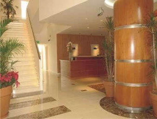 Imagen de los interiores del Hotel Howard Johnson By Wyndham Villa Maria Casino. Foto 11