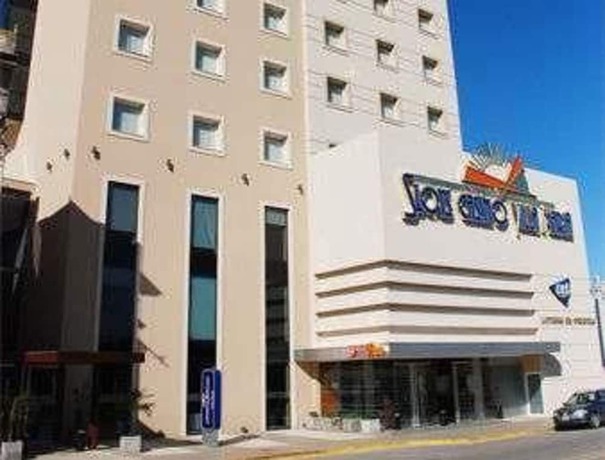 Imagen general del Hotel Howard Johnson By Wyndham Villa Maria Casino. Foto 5