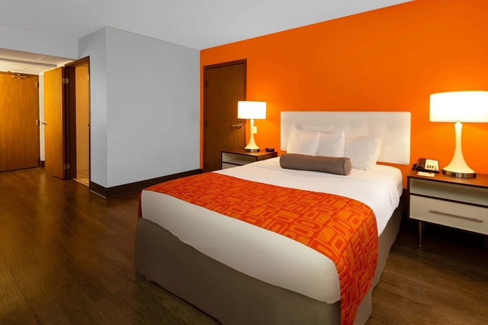 Imagen de la habitación del Hotel Howard Johnson By Wyndham Waukegan Great Lakes. Foto 12