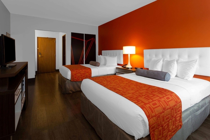 Imagen de la habitación del Hotel Howard Johnson By Wyndham Waukegan Great Lakes. Foto 15